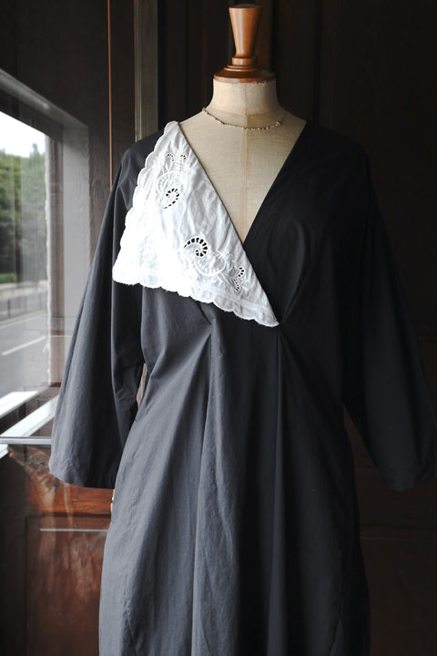 No.07/ landscape : 風景 刺繍襟ダーツドレス(black)