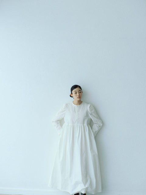 No.07/ landscape : 風景 パフスリーブロングワンピース(off white)