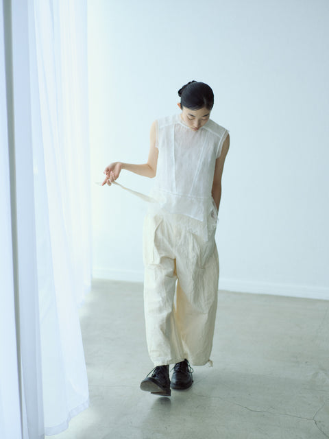 No.06/ serenity : 静謐 ダーツカーゴパンツ(off white)