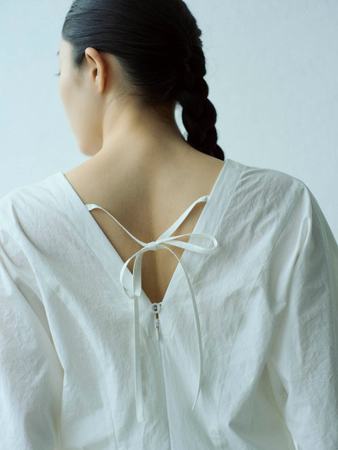 No.07/ landscape : 風景 刺繍襟ダーツドレス(off white)