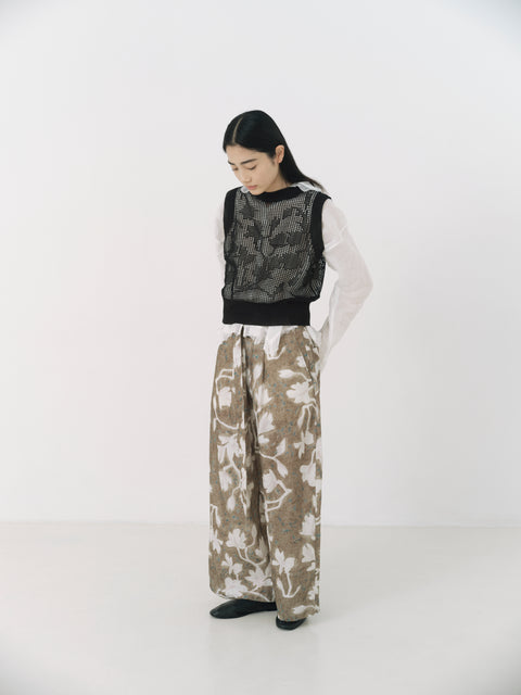 No.9 透明に落ちる影 フェアリーマグノリアベスト（black）