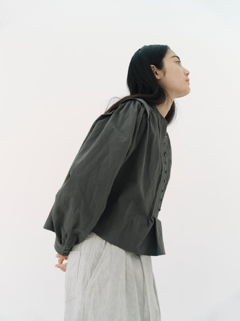 No.5 霧は俄かに揺れる タックブラウス（fog gray）