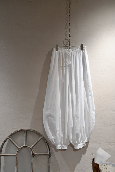 No.1 雪のきれ フラワーバッドパンツ