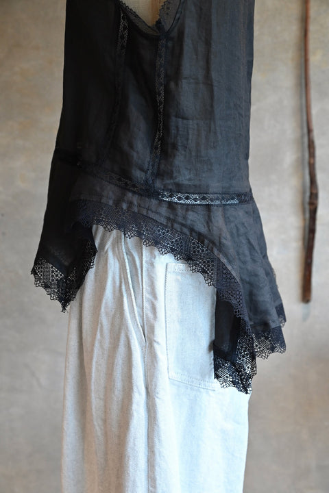 No.6 寂静 スリーブレスレースブラウス（black）