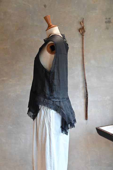 No.6 寂静 スリーブレスレースブラウス（black）
