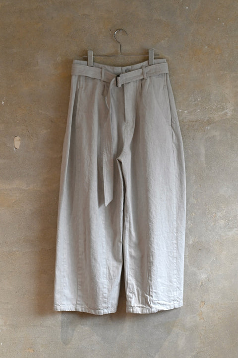 No.12 灌木 ルートダーツパンツ（white gray）