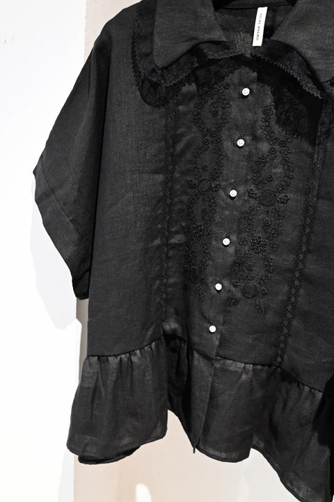 No.13 光は淡く白く痛い ツーリーフショートブラウス（black）