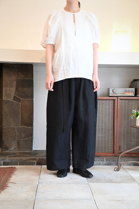 No.13 光は淡く白く痛い ツーリーフパフブラウス（white）