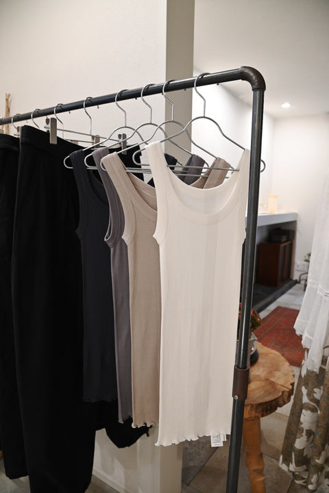 【DRESS HERSELF】シルクリブタンクトップ