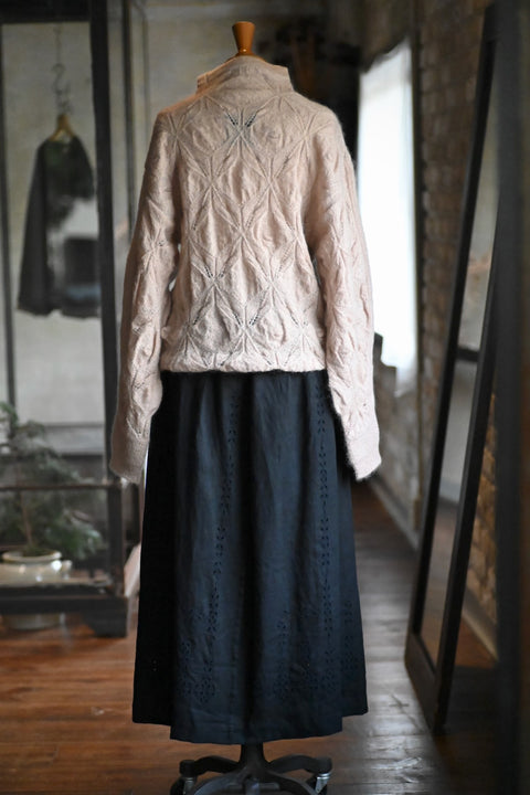 棘：thom 刺繍のスカート（noir black）