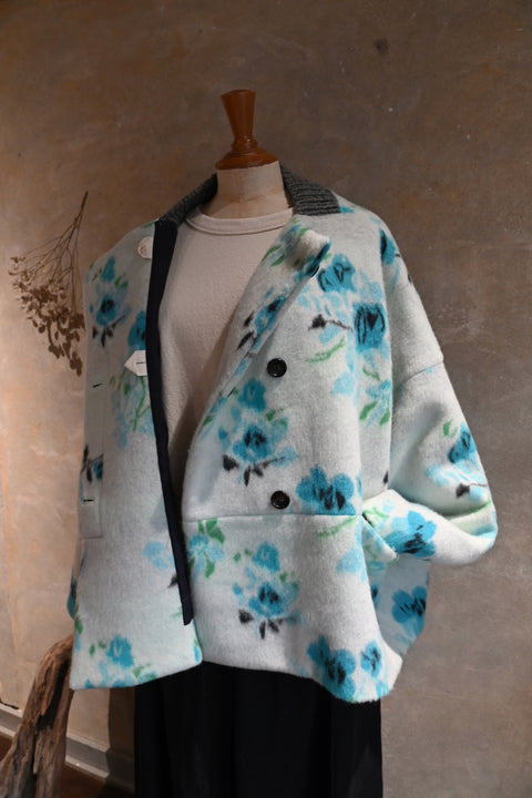 【直営店オリジナル】Wool flower Jacquard ショートコート（pale×blue）