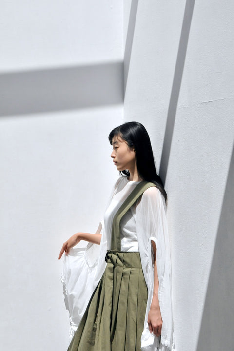 Where the fog clears 変形スリーブトップス（foggy white）