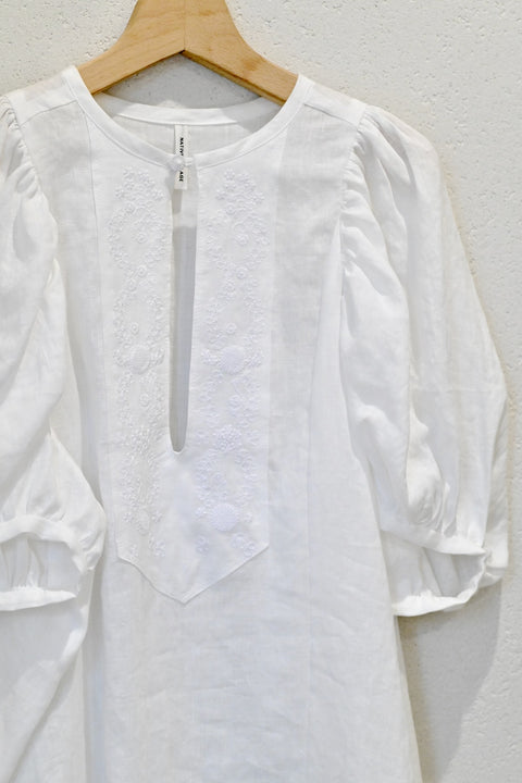No.13 光は淡く白く痛い ツーリーフパフブラウス（white）
