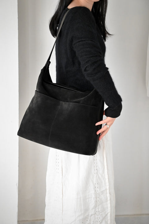 【ヌ｜オーダー制】ランズーバッグ（calf suede / black）