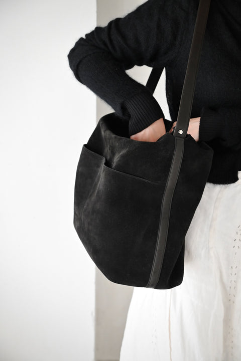 【ヌ｜オーダー制】ランズーバッグ（calf suede / black）