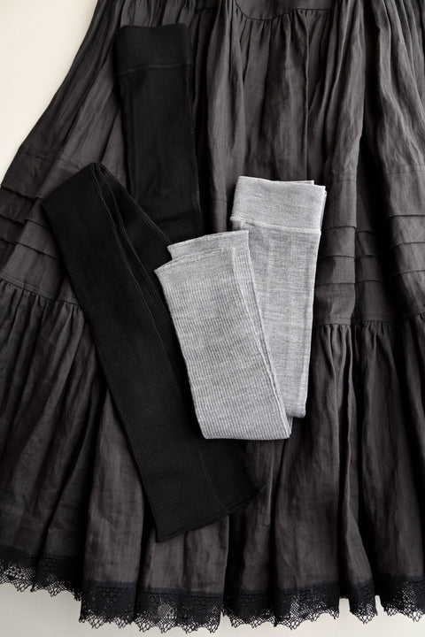 DRESS HERSELF シルクリブレギンス