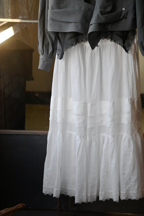 No.6 寂静 ギャザーレーススカート（white）