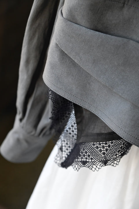 No.5 霧は俄かに揺れる ベルテッドブラウス（fog gray）