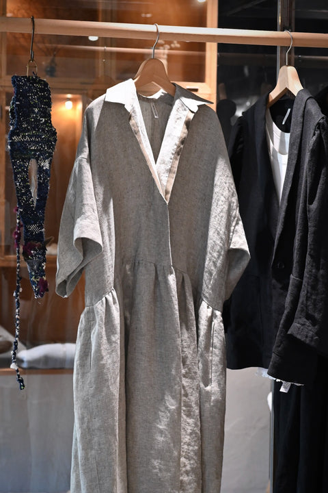 No.8 木の梢 ワイドスリーブドレス（ash beige）